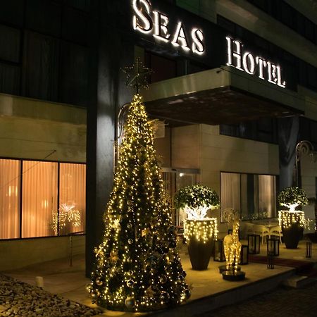 Seas Hotel Amman Bagian luar foto