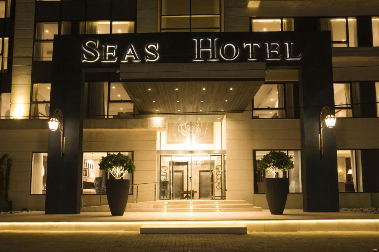 Seas Hotel Amman Bagian luar foto